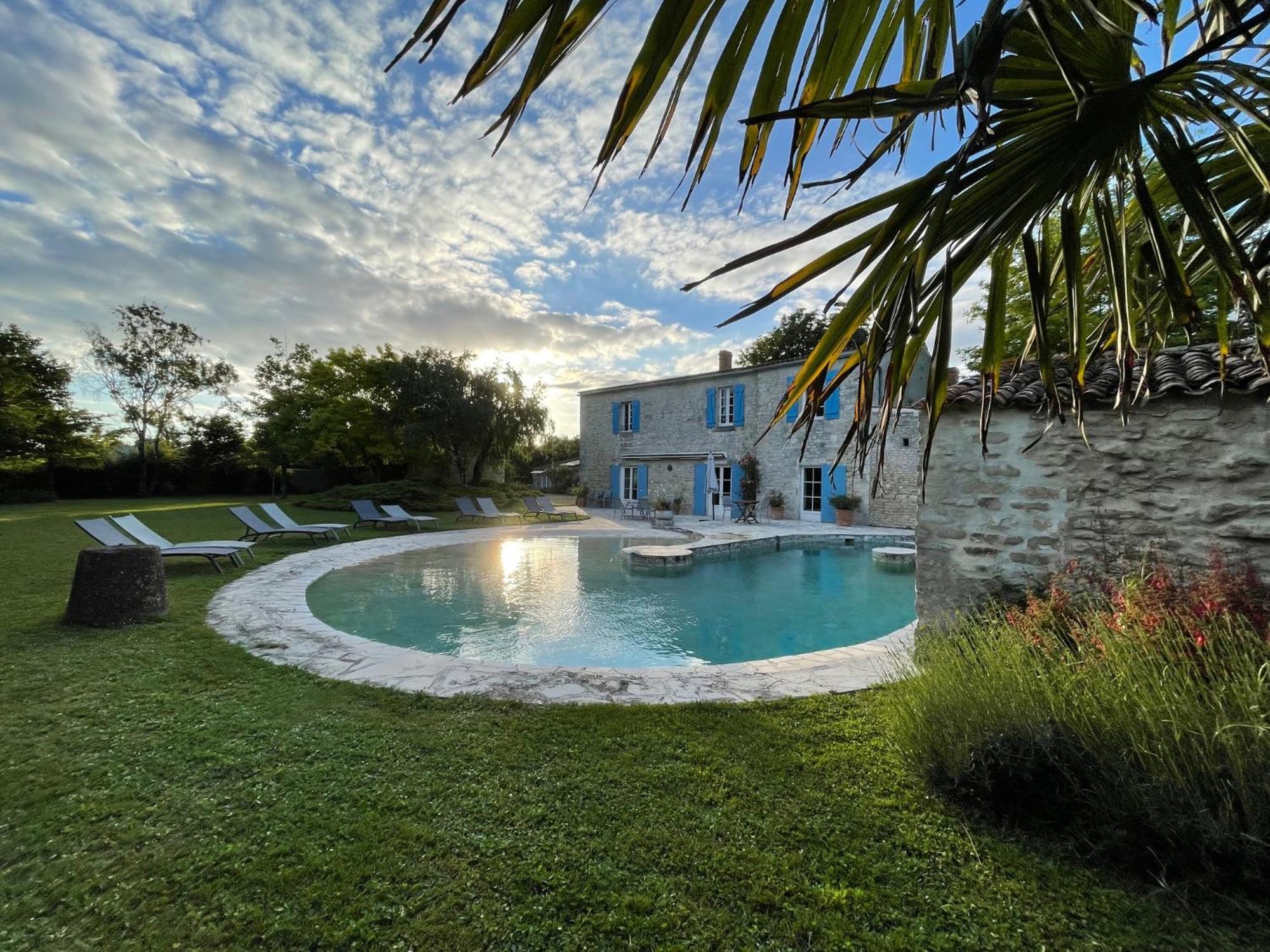 Logis Saint Leonard Acomodação com café da manhã Dompierre-sur-Mer Exterior foto